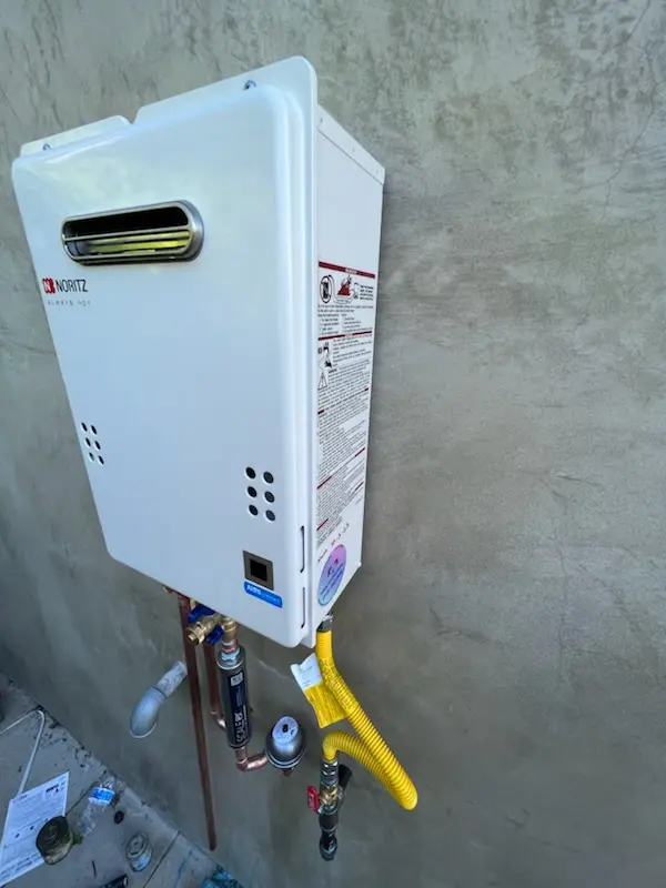 Tankless water heater installation for East Woodstock homes
